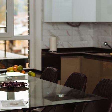 Luxury Terrace View Apartment! Lviv Exterior foto